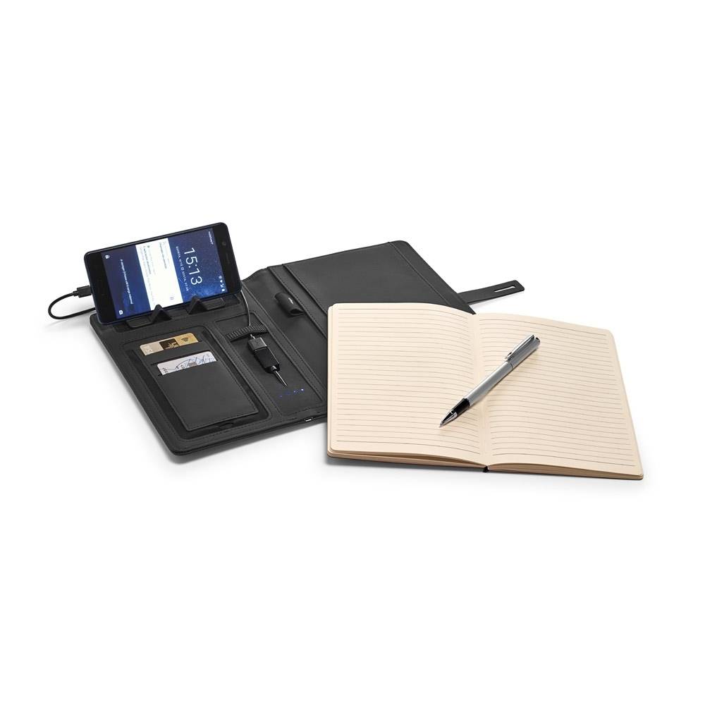 AFONSO. Pasta A5 em c. sintético com bateria portátil embutida (lítio) 4.000 mAh e caderno com 128 p